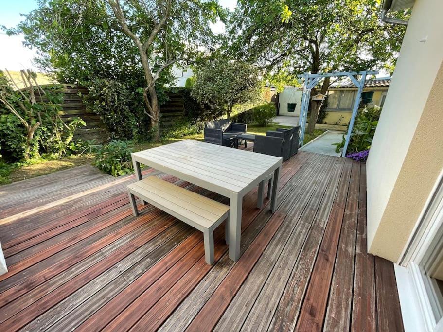 Maison De Vacances Familiale 乌伊斯特勒昂 外观 照片